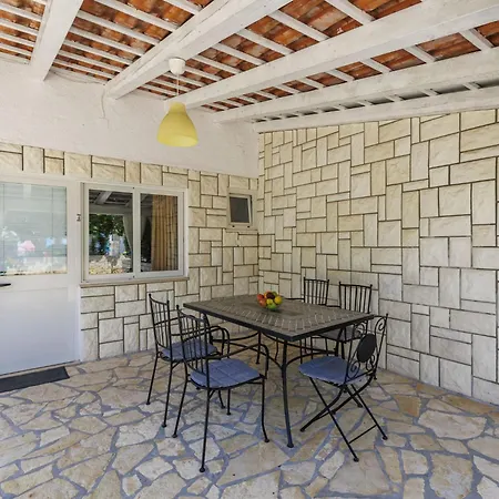 דירה Nika-4 By Interhome