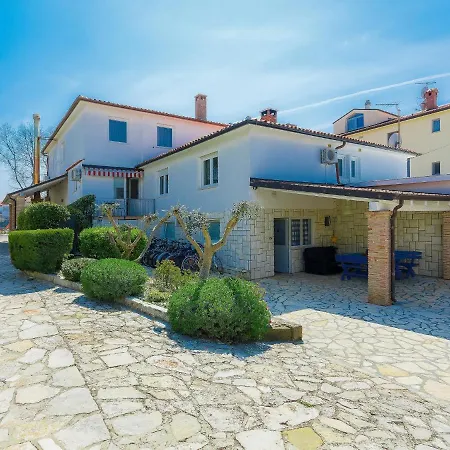 Appartamento Nika-4 By Interhome *