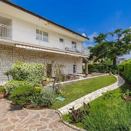 Apartamento Nika-4 By Interhome *