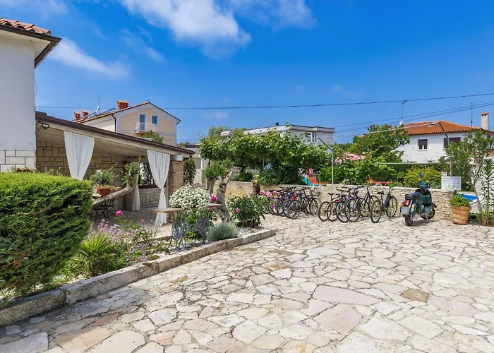 Apartman Nika-4 By Interhome Umag